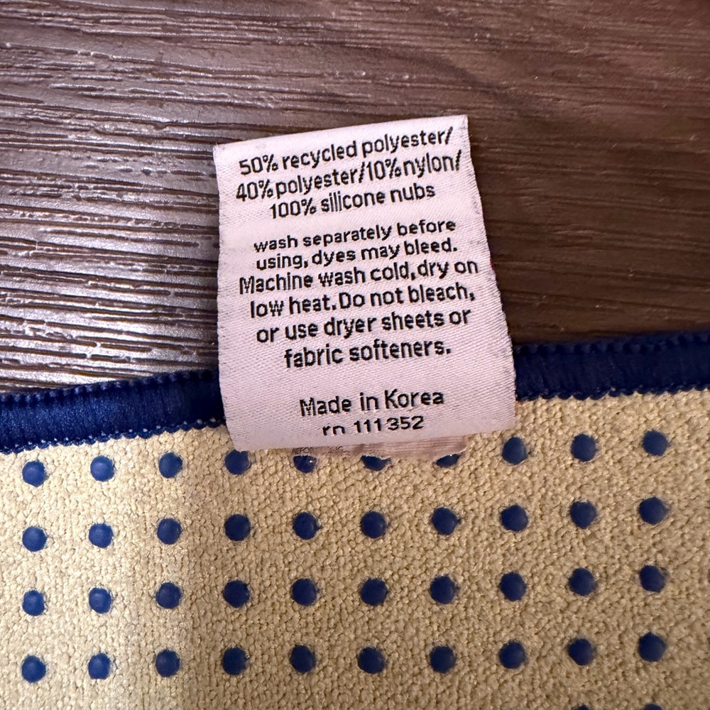 Manduka Yogitoes Yellow Chakra Towel 71" Hot Yoga Towel - Picture 5 of 8